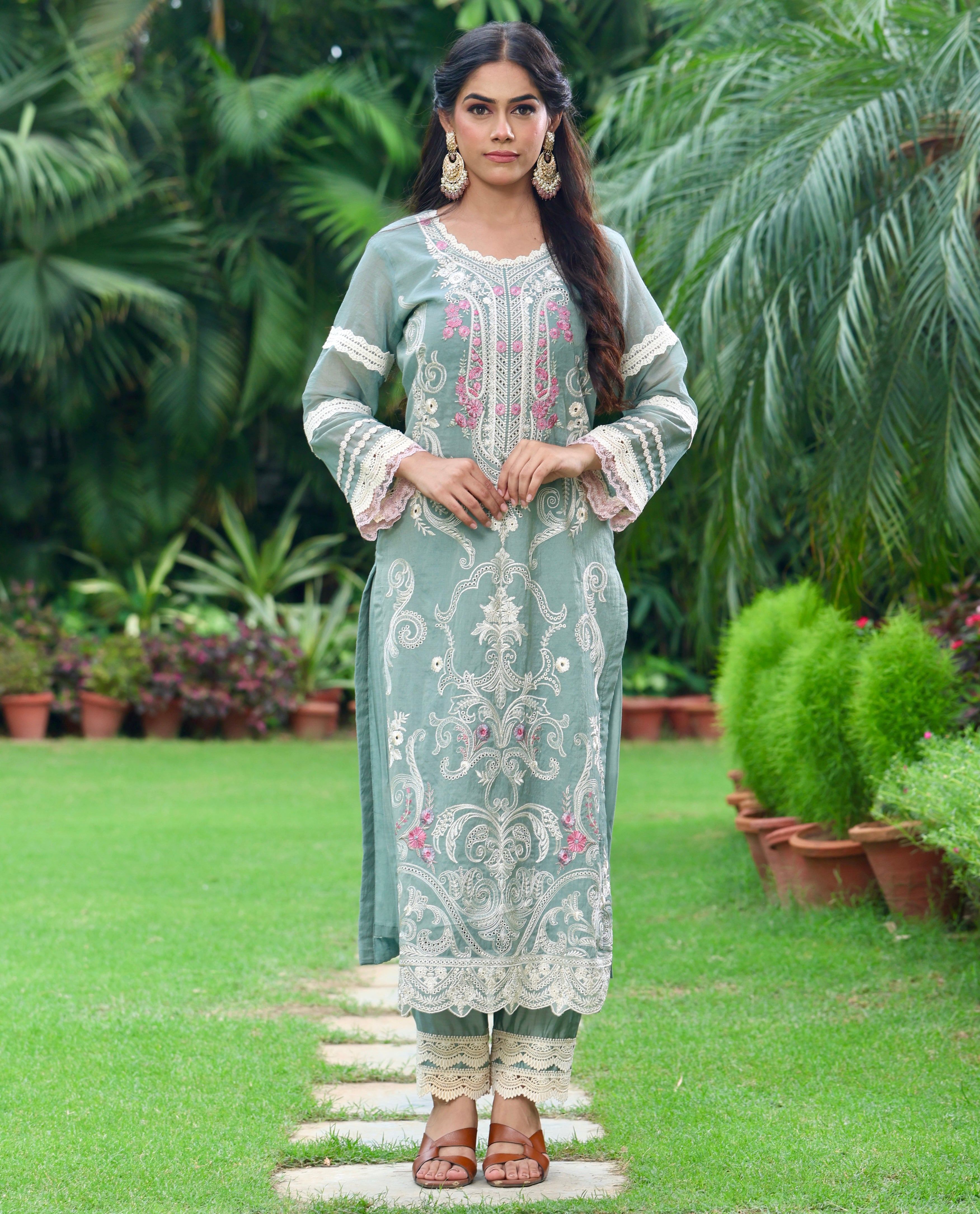Arzoo | Dusky Grey Embroidered Cotton Kurta Set
