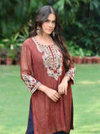 Sehr | Maroon Crushed Tissue Kurta Set
