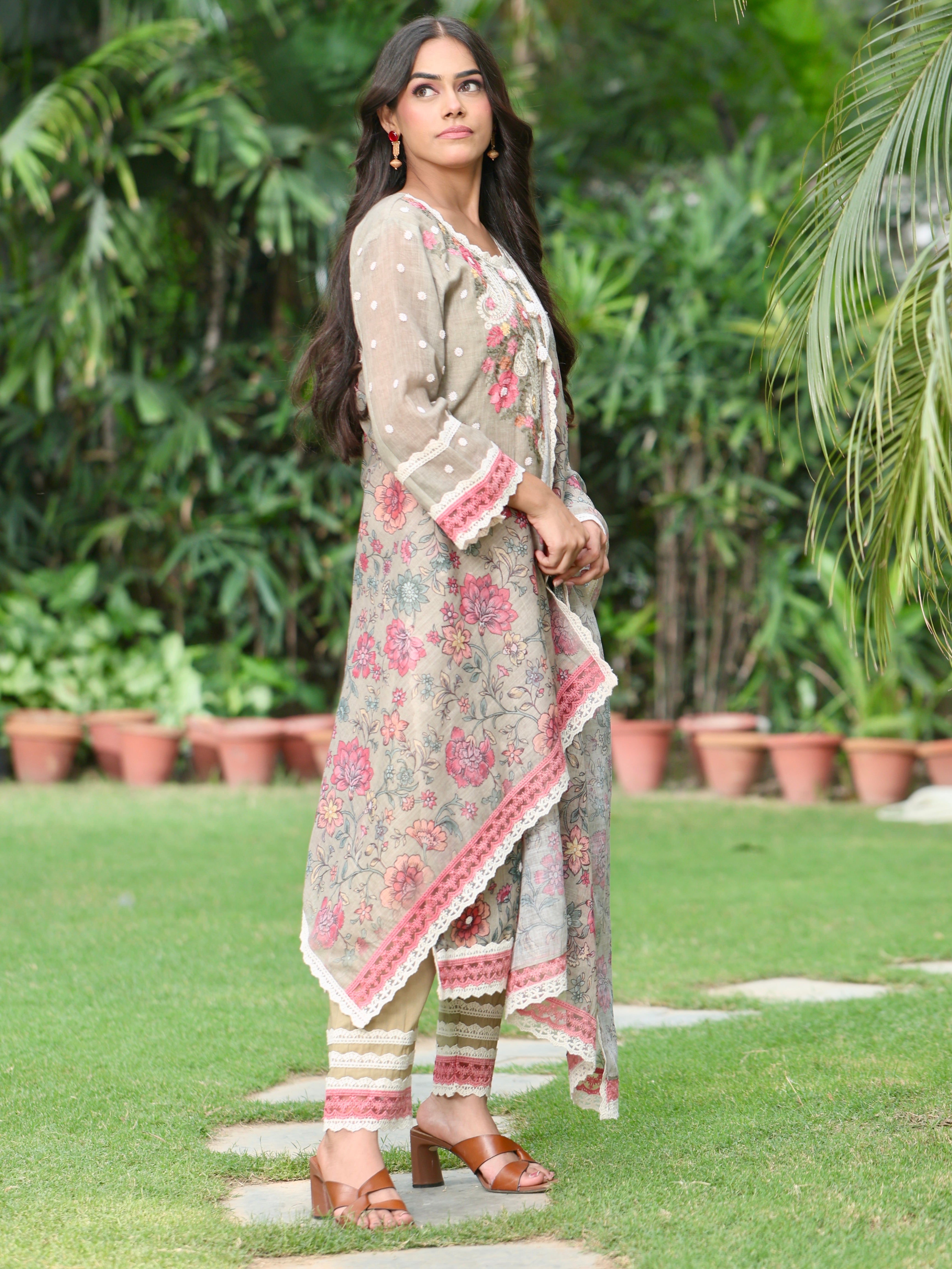 Ruhi |  Earthen Grey Cotton Suit Set