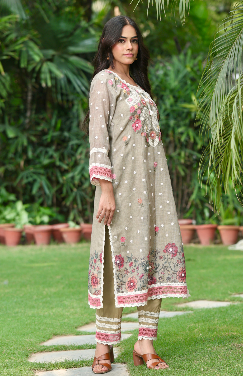 Ruhi |  Earthen Grey Cotton Suit Set