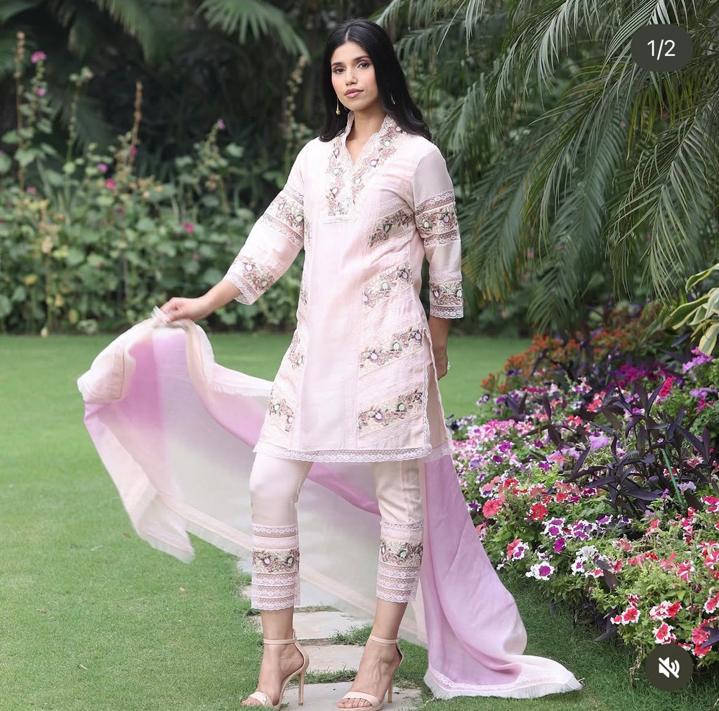 Pink lace kurta set