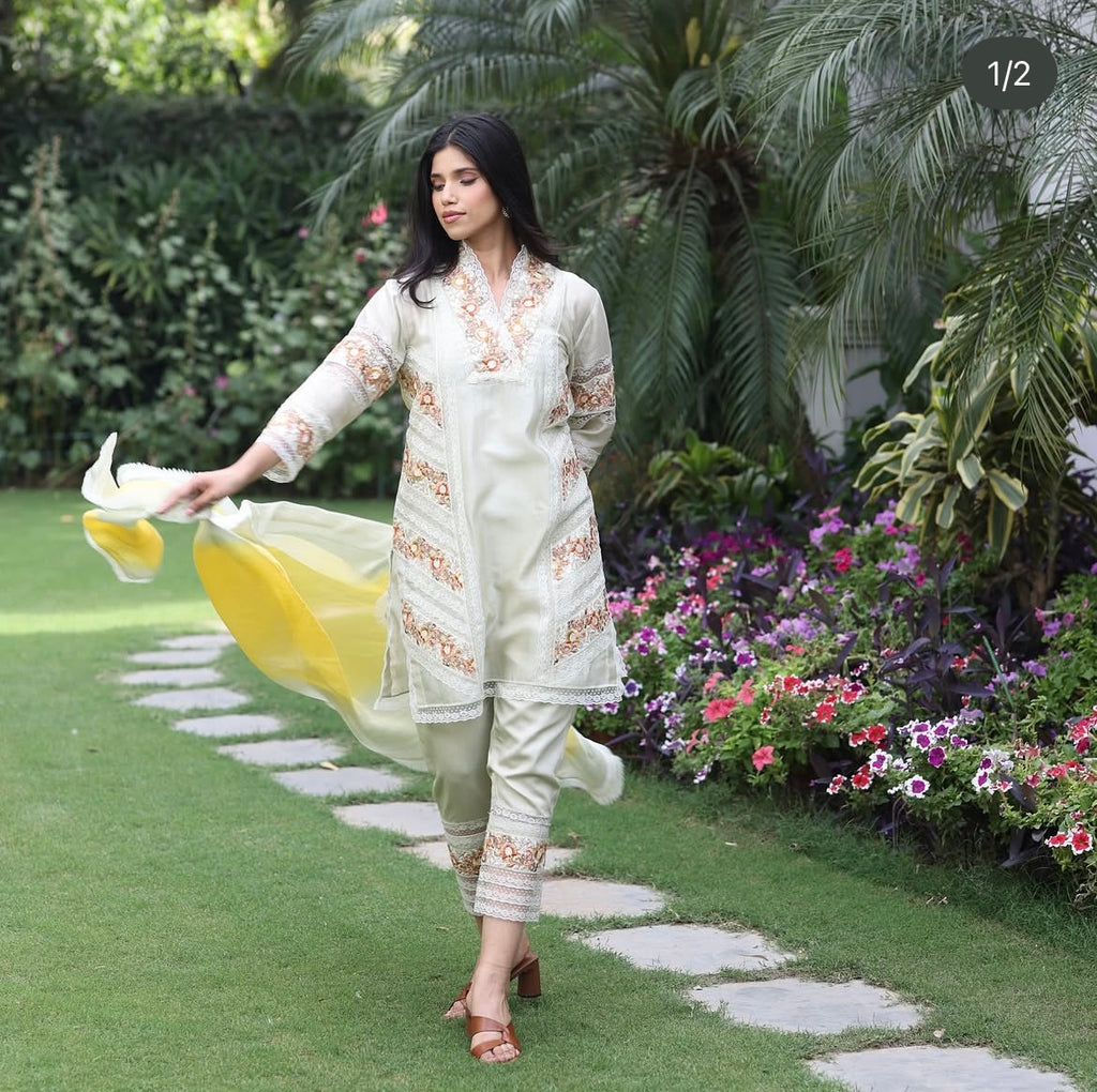 Green lace kurta set